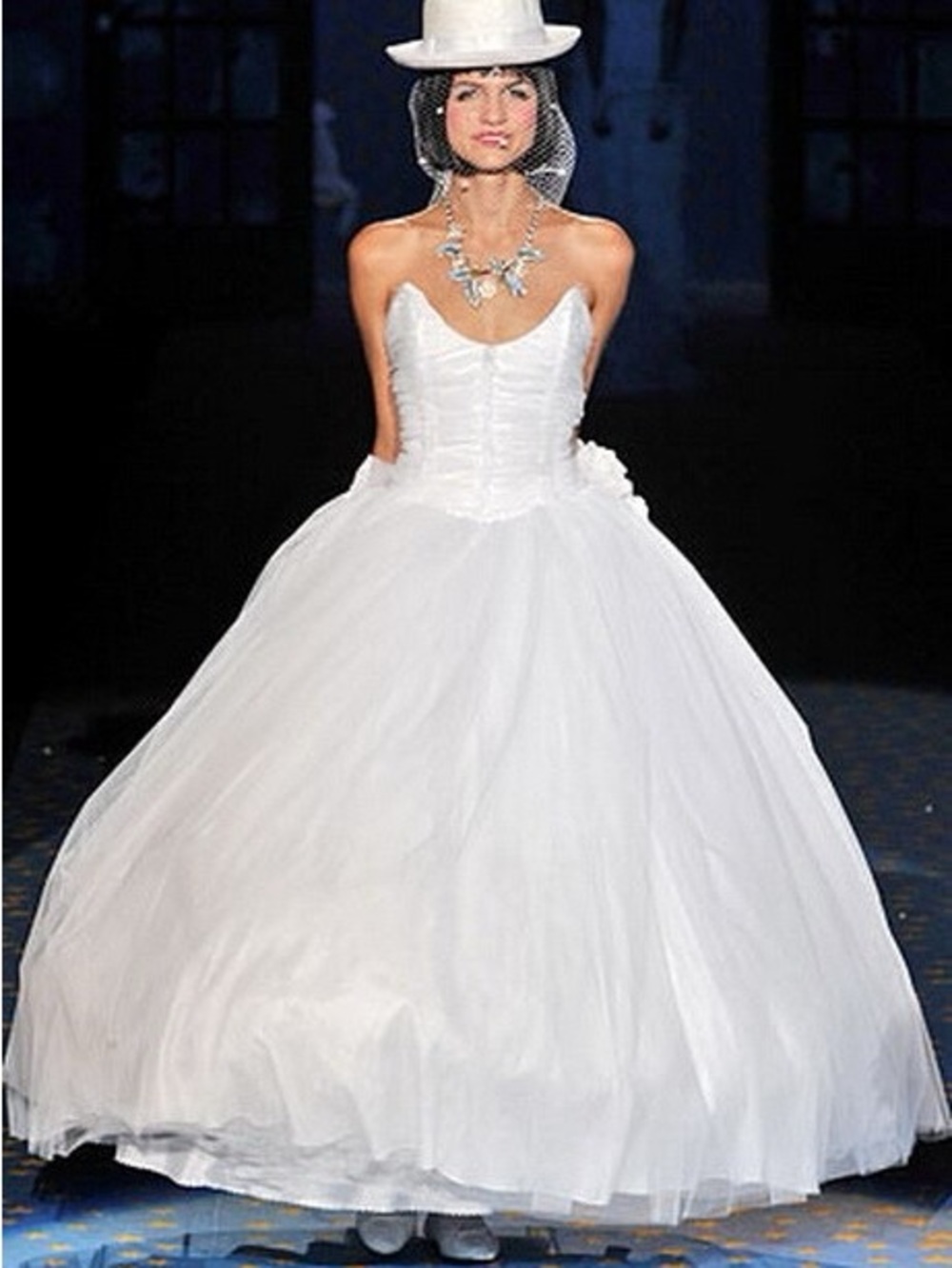 Betsey Johnson White Runway Bridal Tulle Gown - Picture 3 of 8